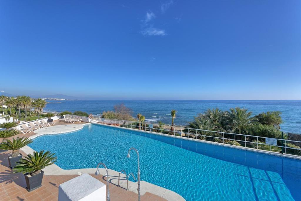 Frontline Beach Apartment - Sinfonia Del Mar Estepona Eksteriør bilde