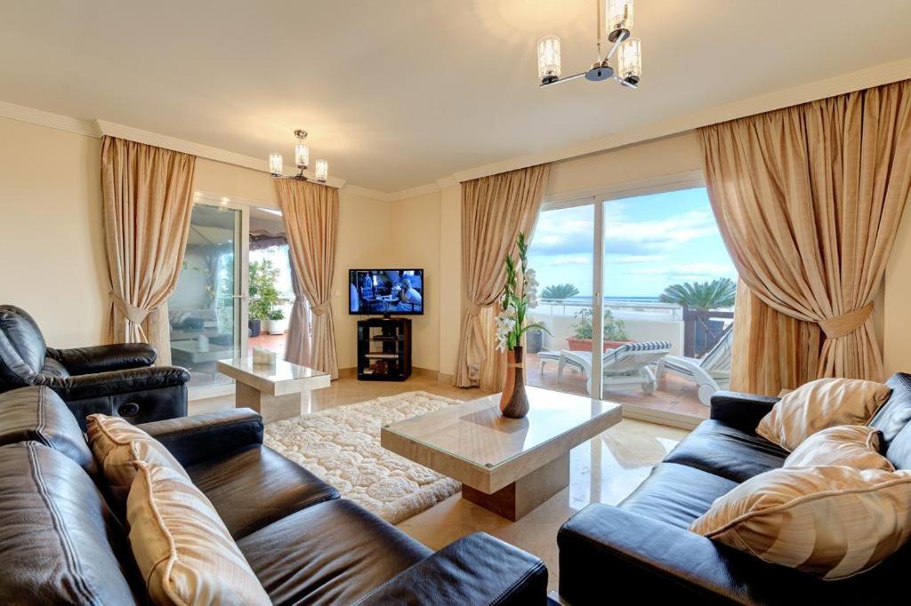 Frontline Beach Apartment - Sinfonia Del Mar Estepona Eksteriør bilde